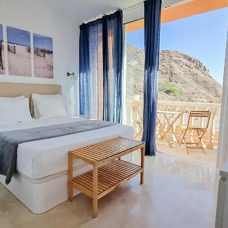 Apartment Amazing Cozy Hugo Tauro With Jacuzzi, Pool, Wi-fi *