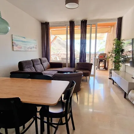 Amazing Cozy Hugo Tauro With Jacuzzi, Pool, Wi-fi Mogan