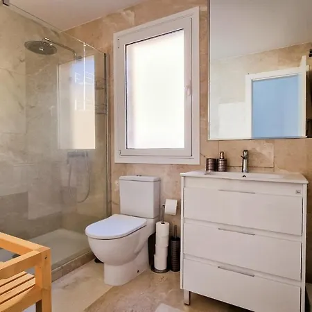 Amazing Cozy Hugo Tauro With Jacuzzi, Pool, Wi-fi