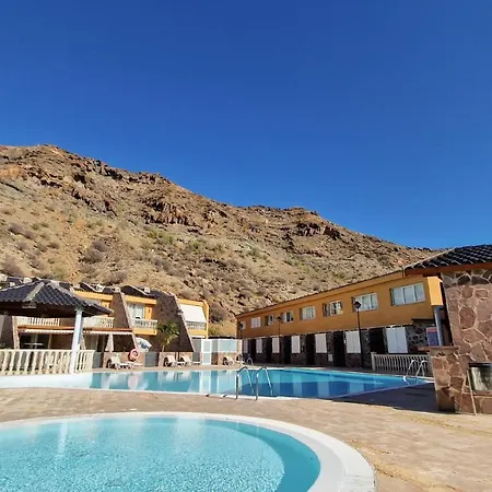 Amazing Cozy Hugo Tauro With Jacuzzi, Pool, Wi-fi Apartment Mogan