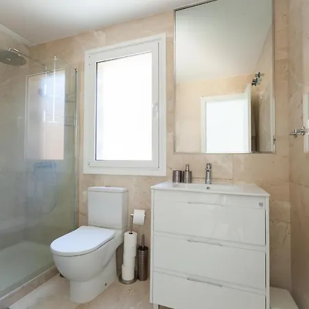 Apartment Amazing Cozy Hugo Tauro With Jacuzzi, Pool, Wi-fi *