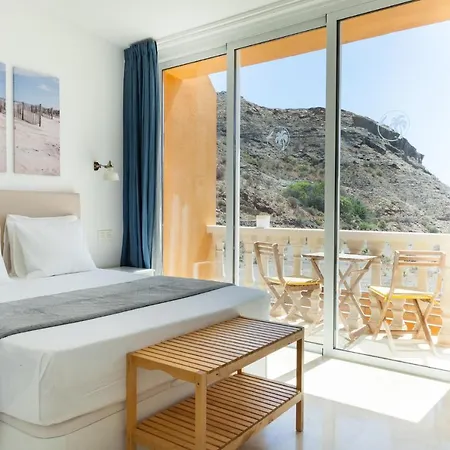 Amazing Cozy Hugo Tauro With Jacuzzi, Pool, Wi-fi *