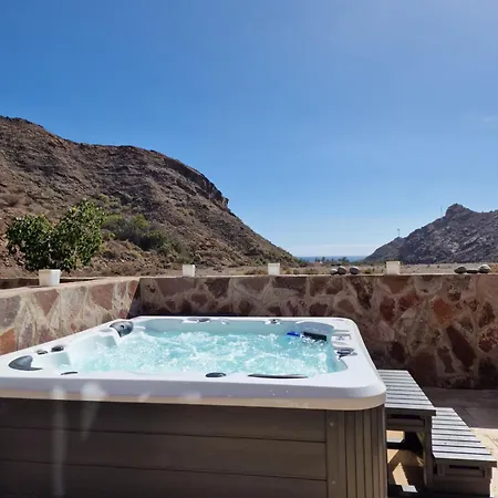 Amazing Cozy Hugo Tauro With Jacuzzi, Pool, Wi-fi Mogan