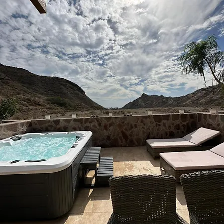 Apartment Amazing Cozy Hugo Tauro With Jacuzzi, Pool, Wi-fi *