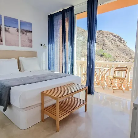Apartment Amazing Cozy Hugo Tauro With Jacuzzi, Pool, Wi-fi *