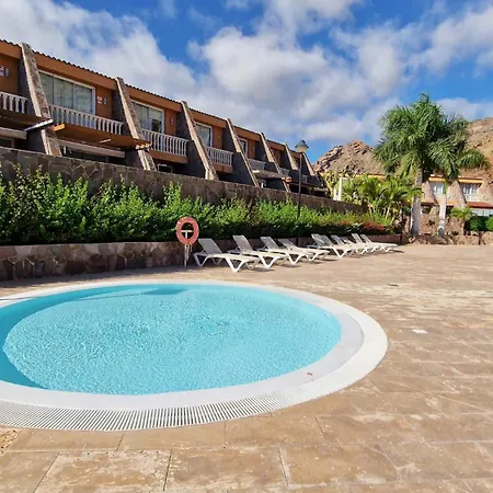 Amazing Cozy Hugo Tauro With Jacuzzi, Pool, Wi-fi Apartment Mogan