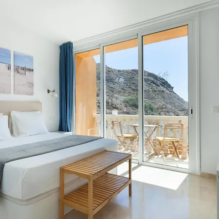 Amazing Cozy Hugo Tauro With Jacuzzi, Pool, Wi-fi Mogan