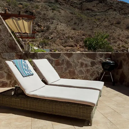 Amazing Cozy Hugo Tauro With Jacuzzi, Pool, Wi-fi
