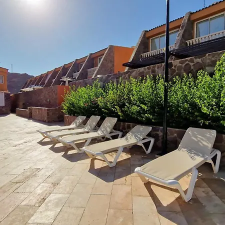 Amazing Cozy Hugo Tauro With Jacuzzi, Pool, Wi-fi Апартаменты Моган